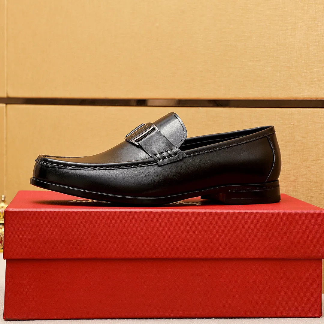 Men's shoes 💰460 💐 Product trademark: Ferragamo "Ferragamo" casual leather shoes Regular size: 38-44 (45.46🉑️customized) Product materials: Selected imported first-layer calfskin upper + luxury hardware buckle, imported water-dyed cowhide leather lining. Strong three-dimensional visual effect, original rubber outsole Color: 1⃣️color optional